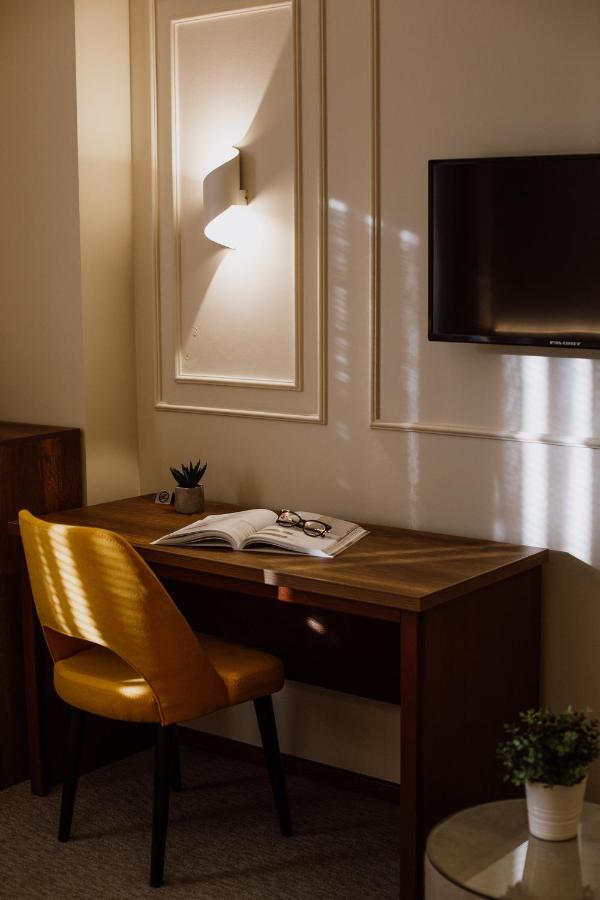 ביטולה Hotel Kapri מראה חיצוני תמונה