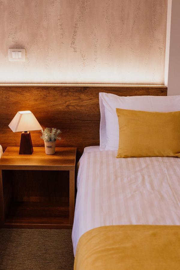 ביטולה Hotel Kapri מראה חיצוני תמונה